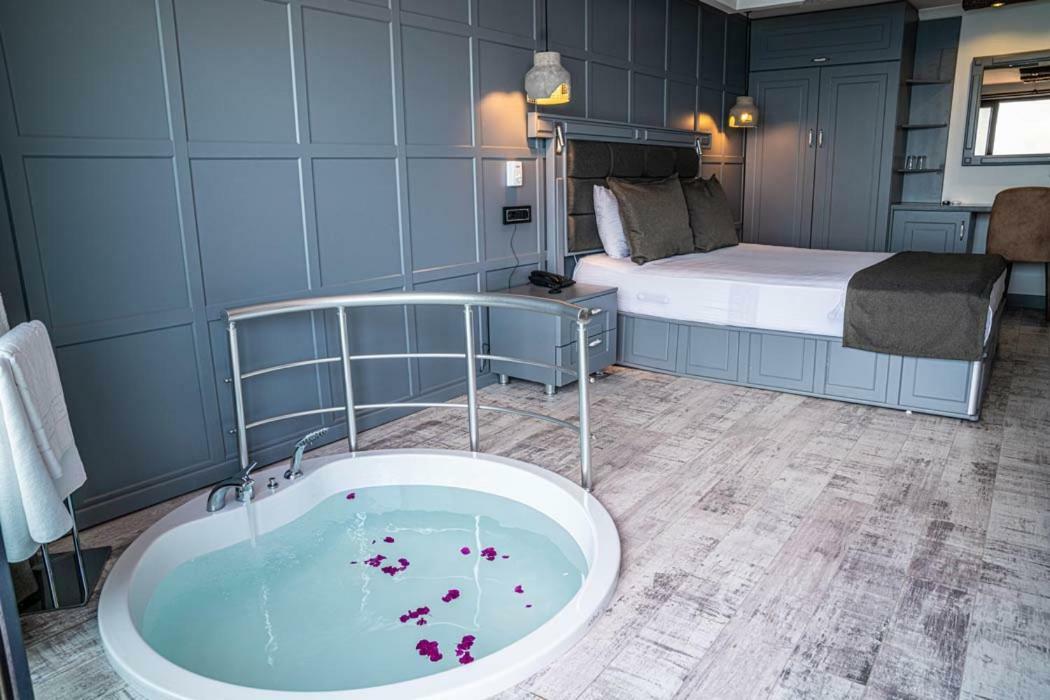 Assos Kervansaray Hotel - Special Category Eksteriør bilde